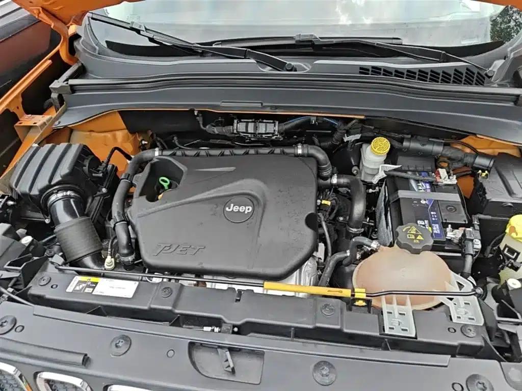 Jeep Renegade 2018 Connected Large Screen Edition 180T Automatic High-Performance Edition — миниатюра 20