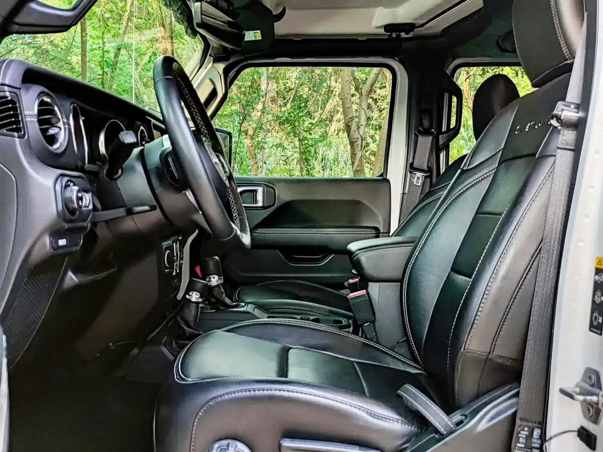 Gladiator 2022 3.6L First Edition — миниатюра 4