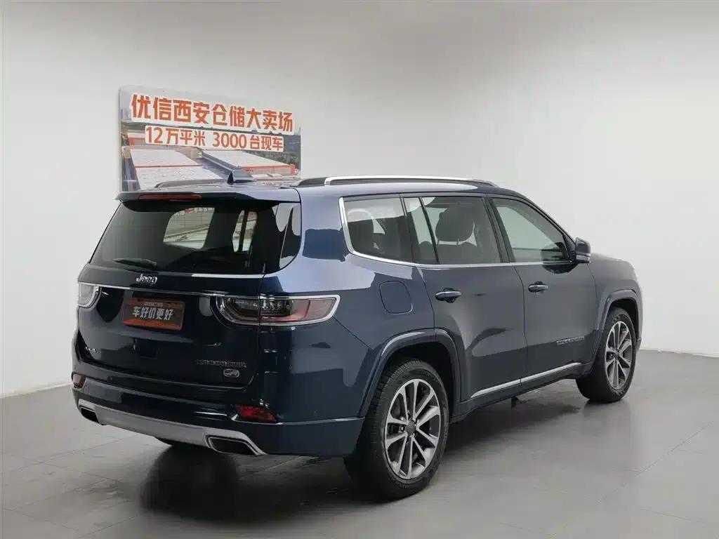 Grand Commander 2018 2.0T 4WD Premium Edition (National V Emission Standard) — миниатюра 2