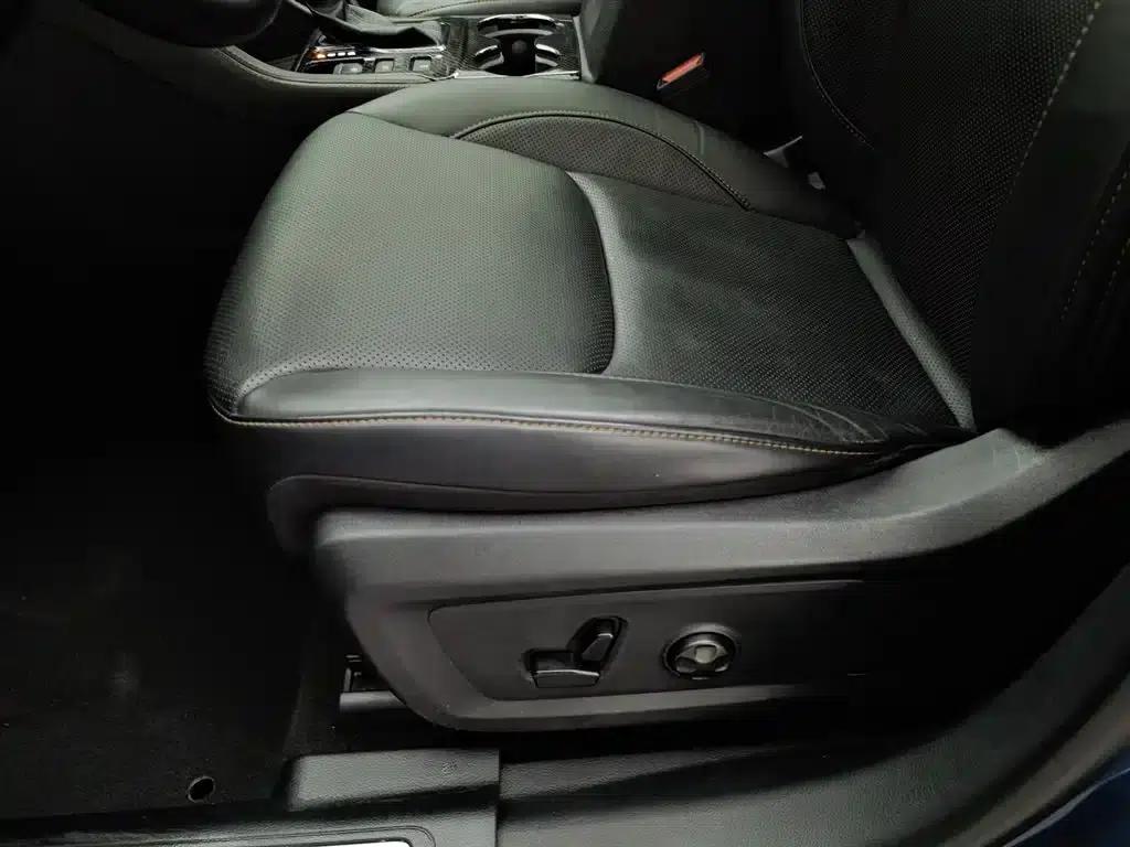 Grand Commander 2018 2.0T 4WD Premium Edition (National V Emission Standard) — миниатюра 20