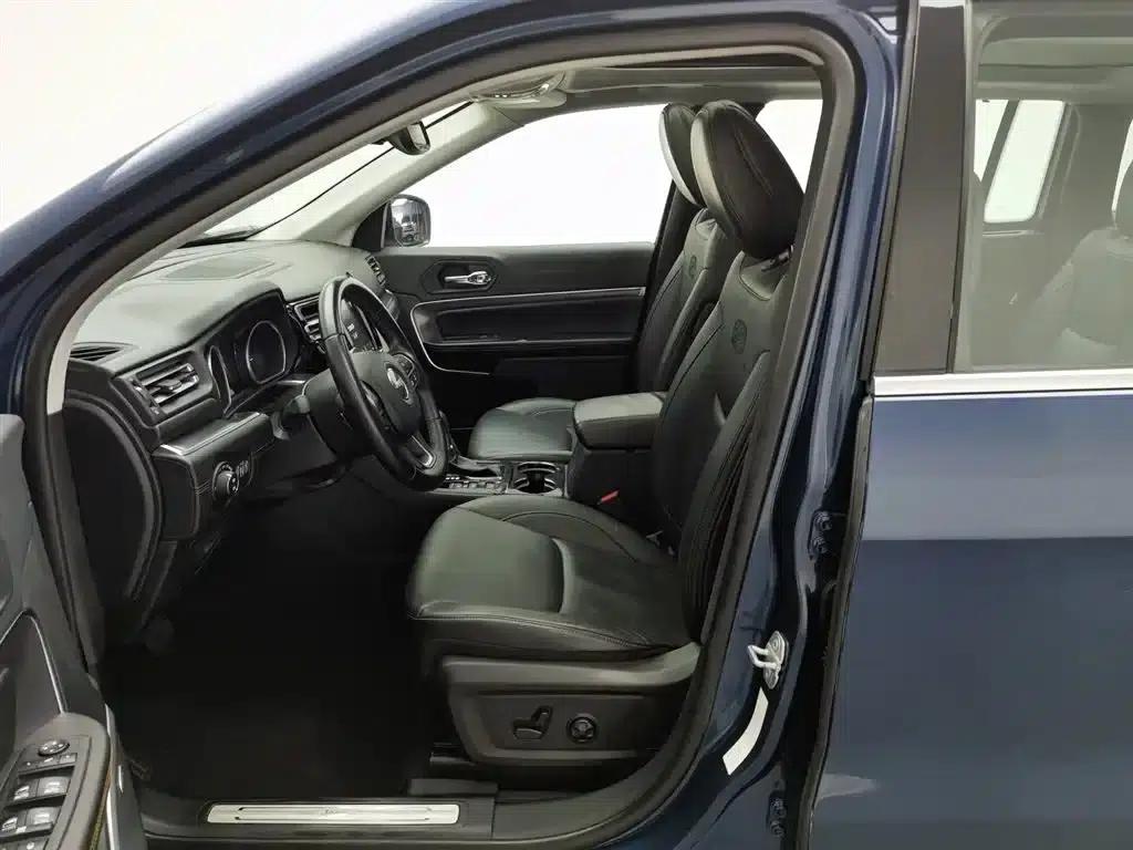 Grand Commander 2018 2.0T 4WD Premium Edition (National V Emission Standard) — миниатюра 10