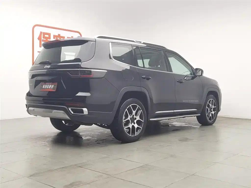 Grand Commander 2022 2.0T 2WD Luxury Edition — миниатюра 2