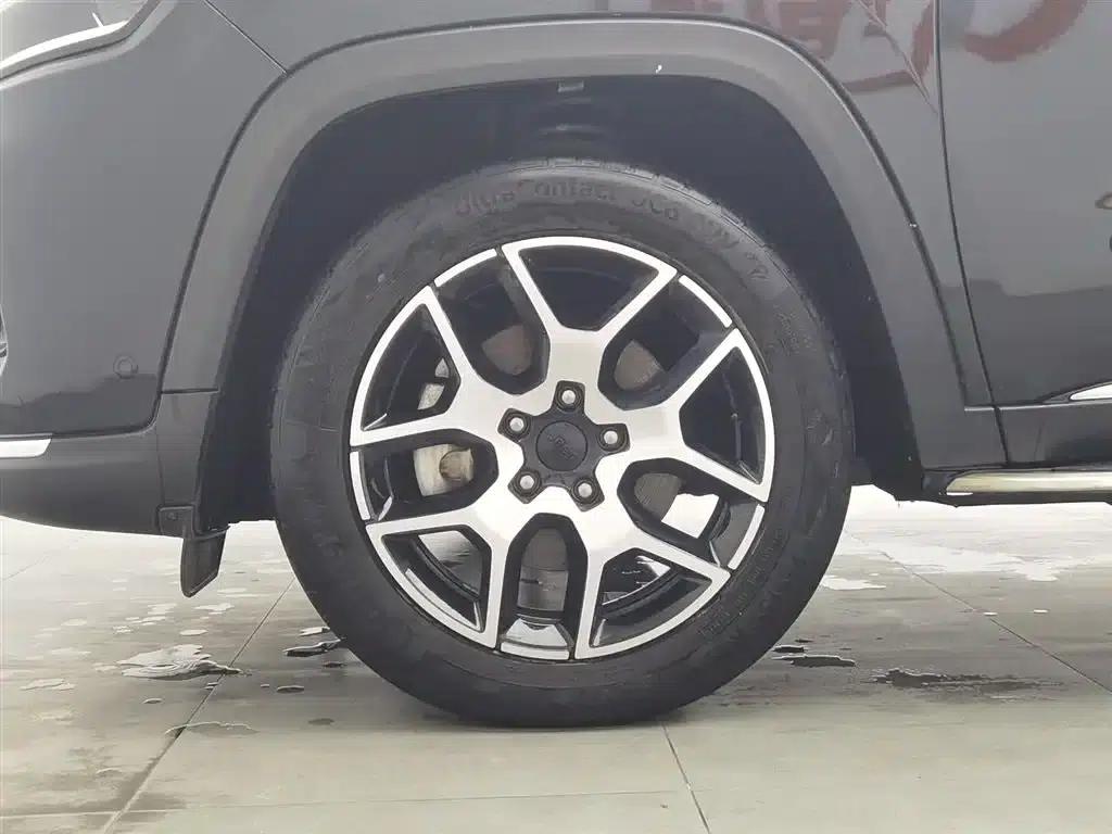 Grand Commander 2022 2.0T 2WD Luxury Edition — миниатюра 17