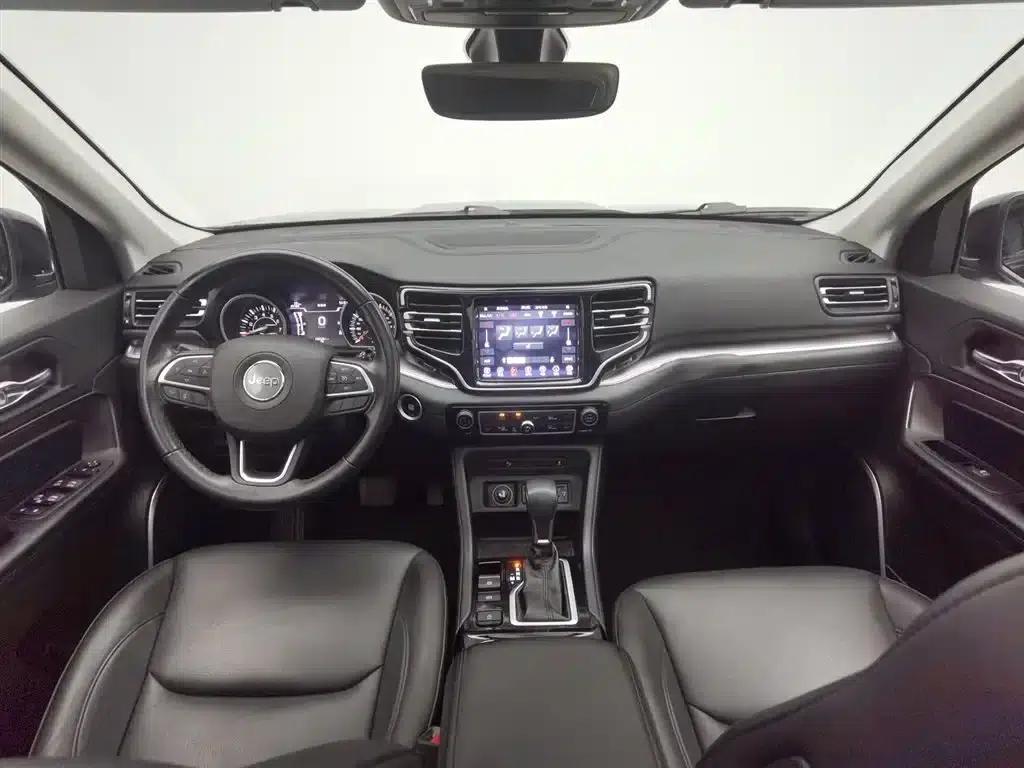 Grand Commander 2022 2.0T 2WD Luxury Edition — миниатюра 5