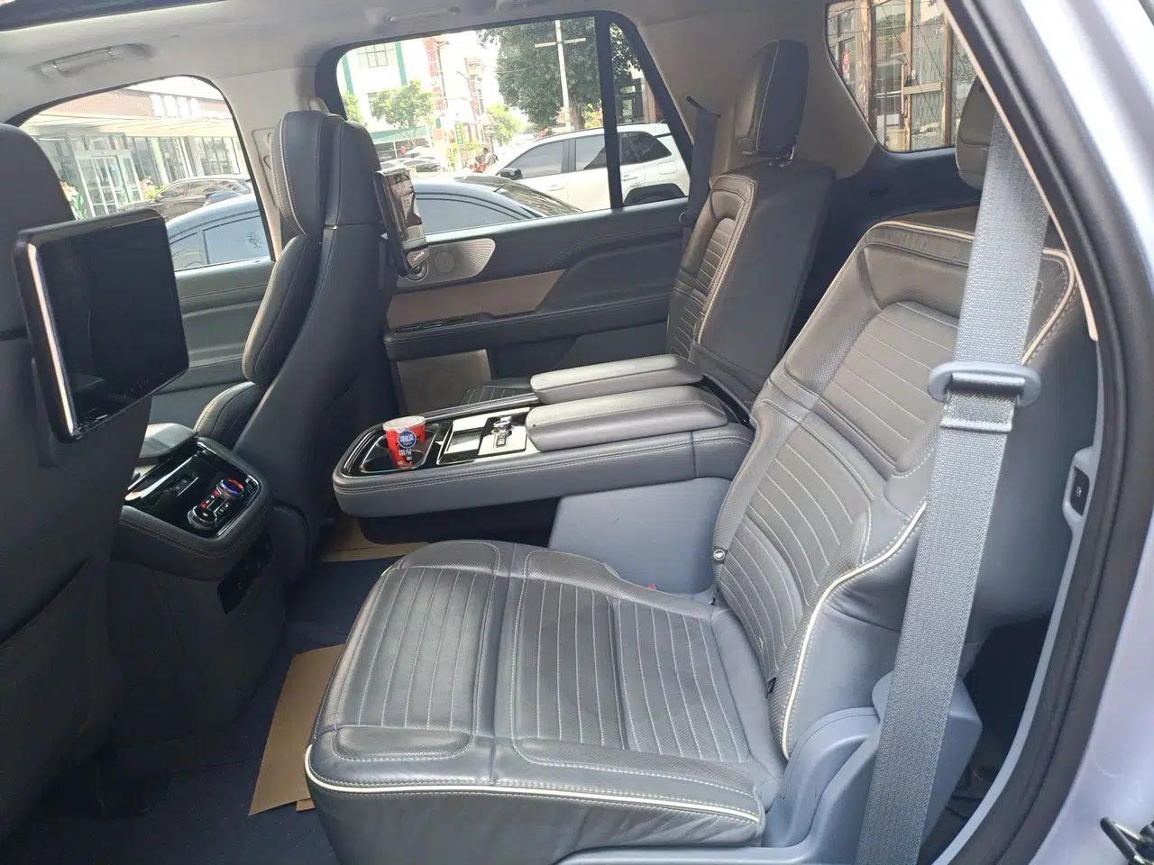 Lincoln Navigator 2020 3.5T Presidential Series — миниатюра 18