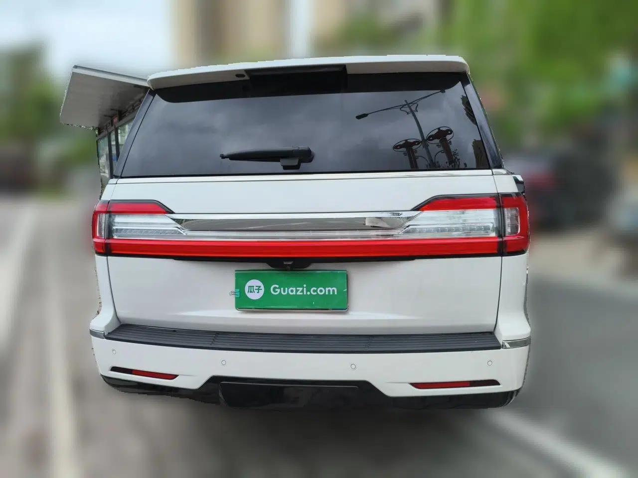 Lincoln Navigator 2018 3.5T Prestige Version China V Emission Standard — миниатюра 5