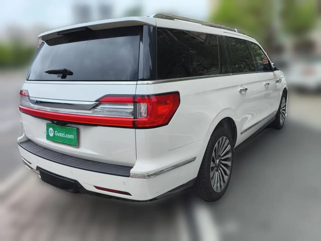 Lincoln Navigator 2018 3.5T Prestige Version China V Emission Standard — миниатюра 6