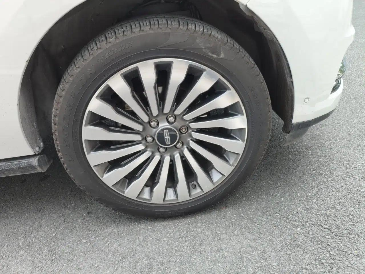 Lincoln Navigator 2018 3.5T Prestige Version China V Emission Standard — миниатюра 8