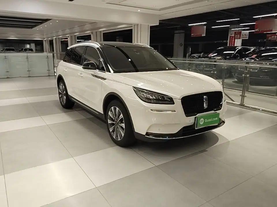 Lincoln Corsair 2022 2.0T Two-Wheel Drive Luxury Edition — миниатюра 3