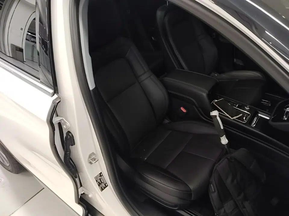 Lincoln Corsair 2022 2.0T Two-Wheel Drive Luxury Edition — миниатюра 23
