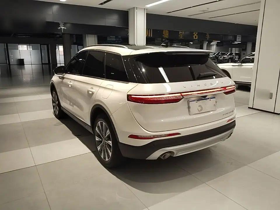 Lincoln Corsair 2022 2.0T Two-Wheel Drive Luxury Edition — миниатюра 4
