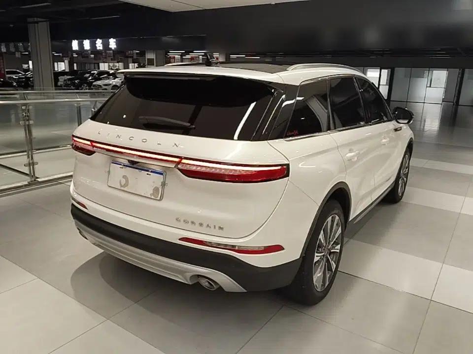 Lincoln Corsair 2022 2.0T Two-Wheel Drive Luxury Edition — миниатюра 6