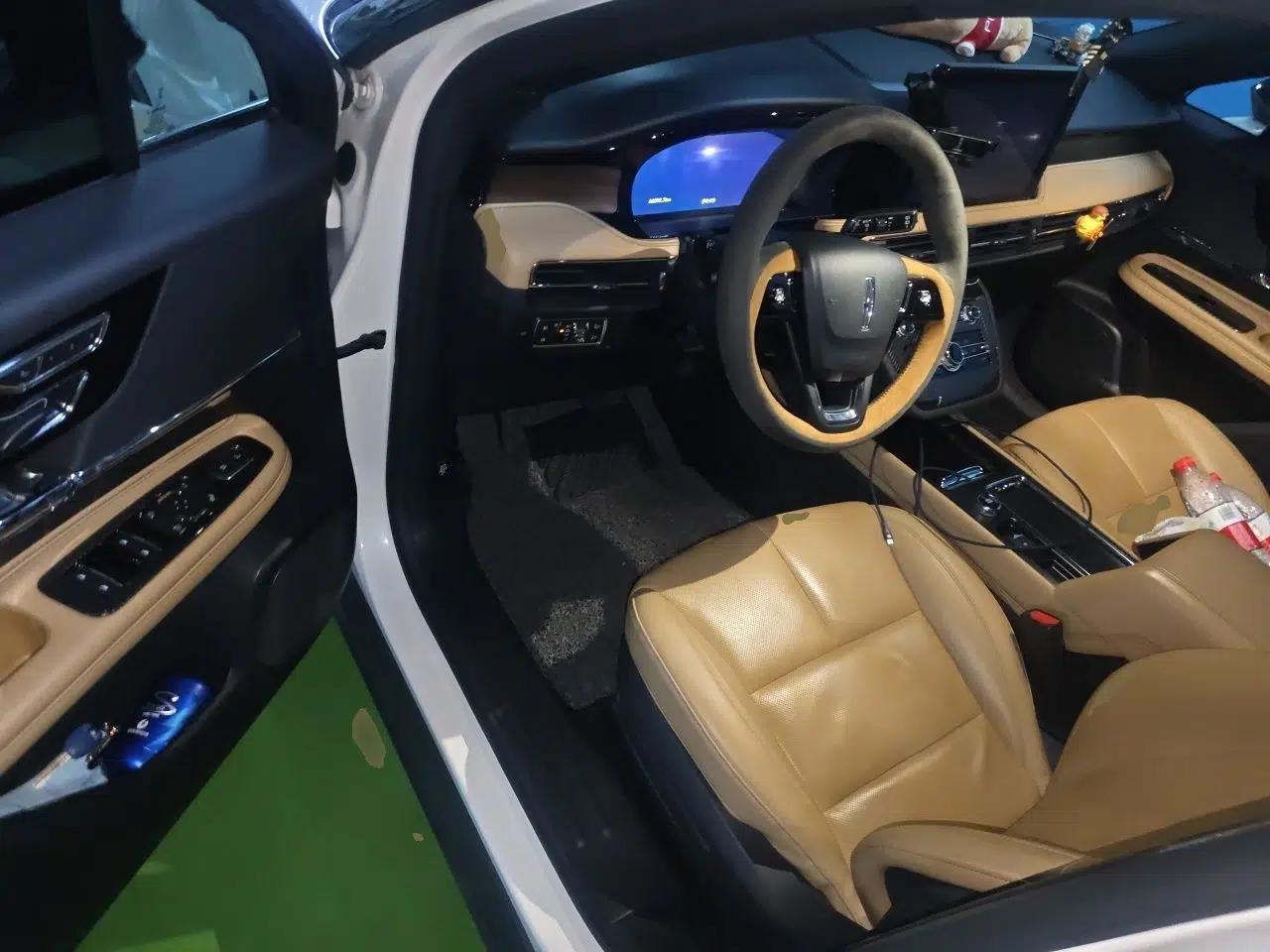 Lincoln Corsair 2022 2.0T Two-Wheel Drive Luxury Edition — миниатюра 17