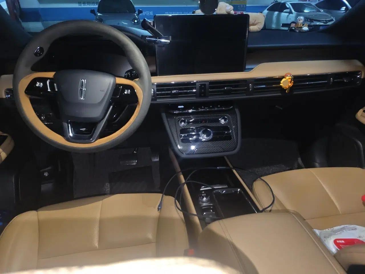Lincoln Corsair 2022 2.0T Two-Wheel Drive Luxury Edition — миниатюра 10