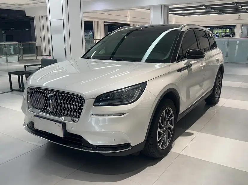 Lincoln Corsair 2022 2.0T Two-Wheel Drive Deluxe Edition — миниатюра 1