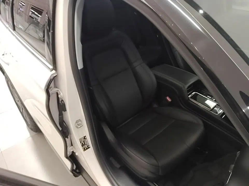 Lincoln Corsair 2022 2.0T Two-Wheel Drive Deluxe Edition — миниатюра 24