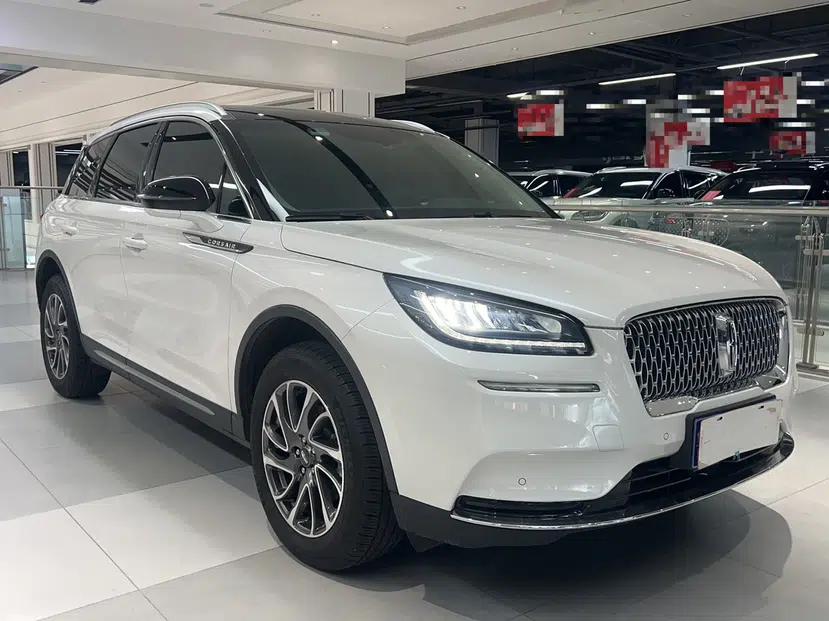 Lincoln Corsair 2022 2.0T Two-Wheel Drive Deluxe Edition — миниатюра 5