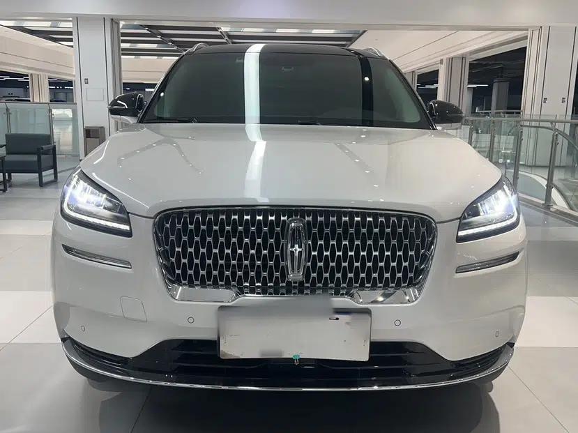 Lincoln Corsair 2022 2.0T Two-Wheel Drive Deluxe Edition — миниатюра 8