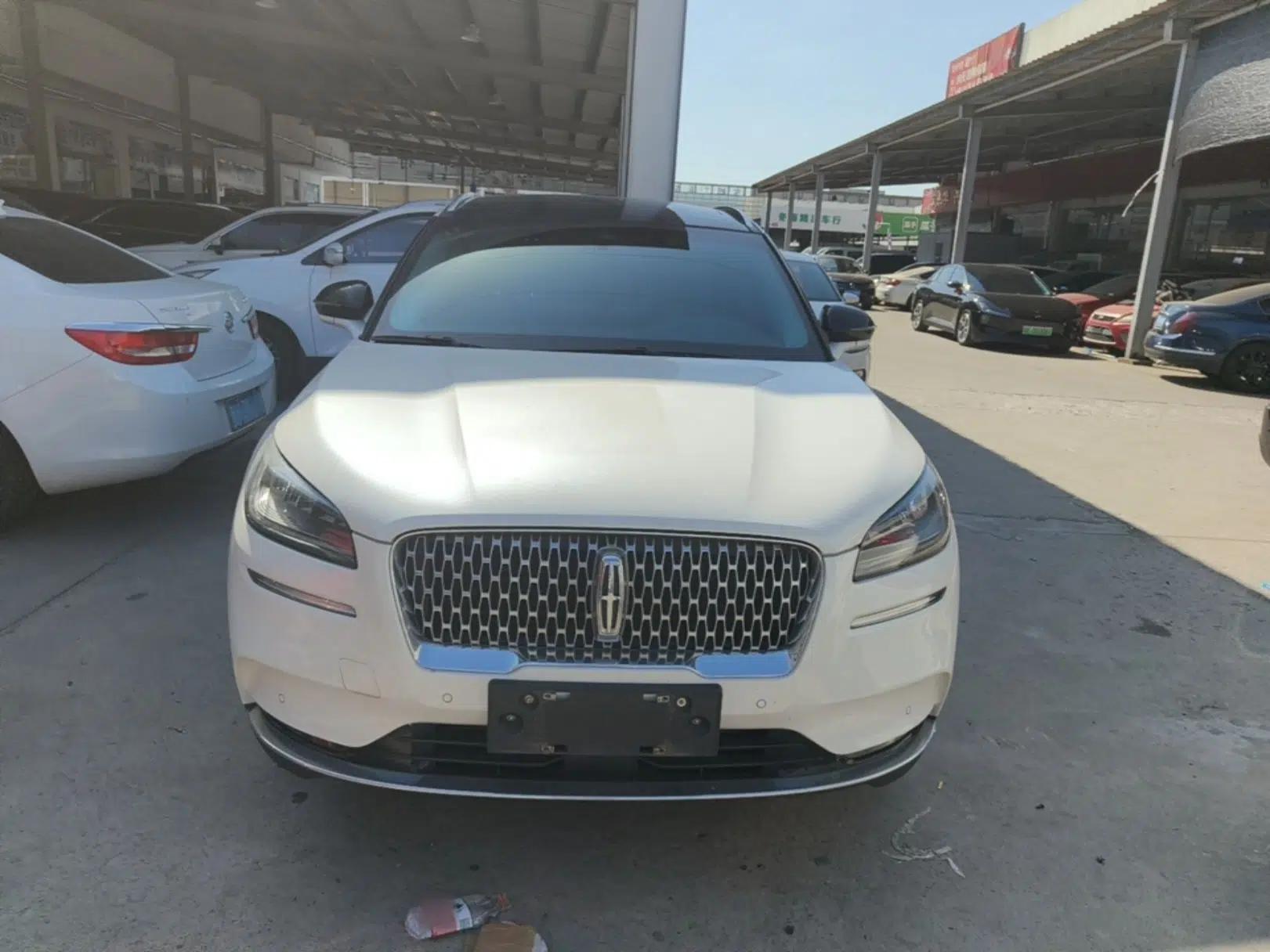 Lincoln Corsair 2022 2.0T Two-Wheel Drive Luxury Edition — миниатюра 2