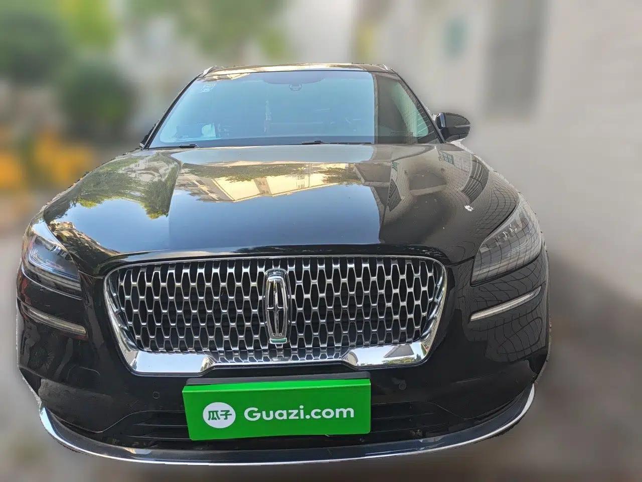 Lincoln Corsair 2021 2.0T Two-Wheel Drive Deluxe Edition — миниатюра 2