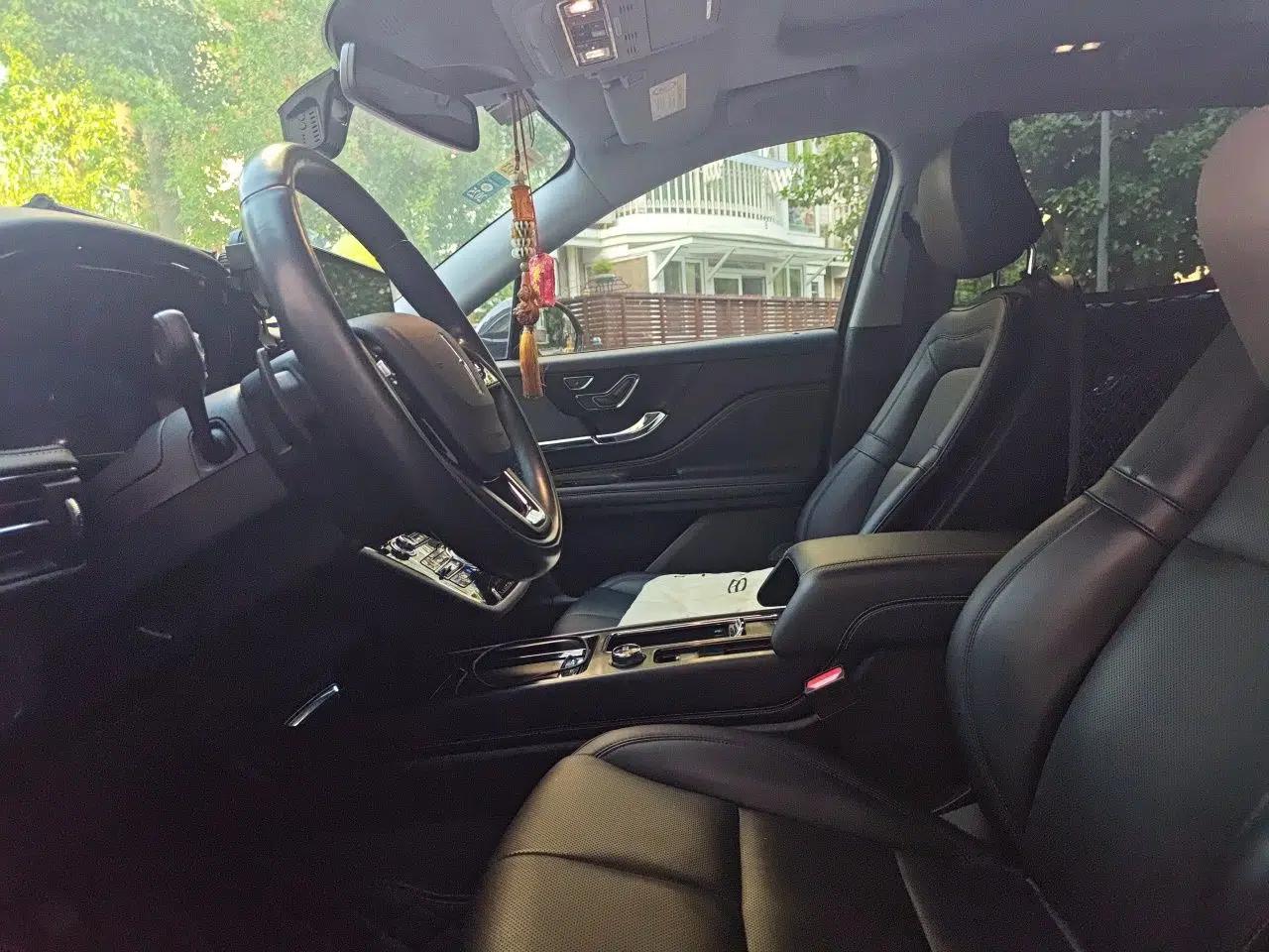 Lincoln Corsair 2021 2.0T Two-Wheel Drive Deluxe Edition — миниатюра 16