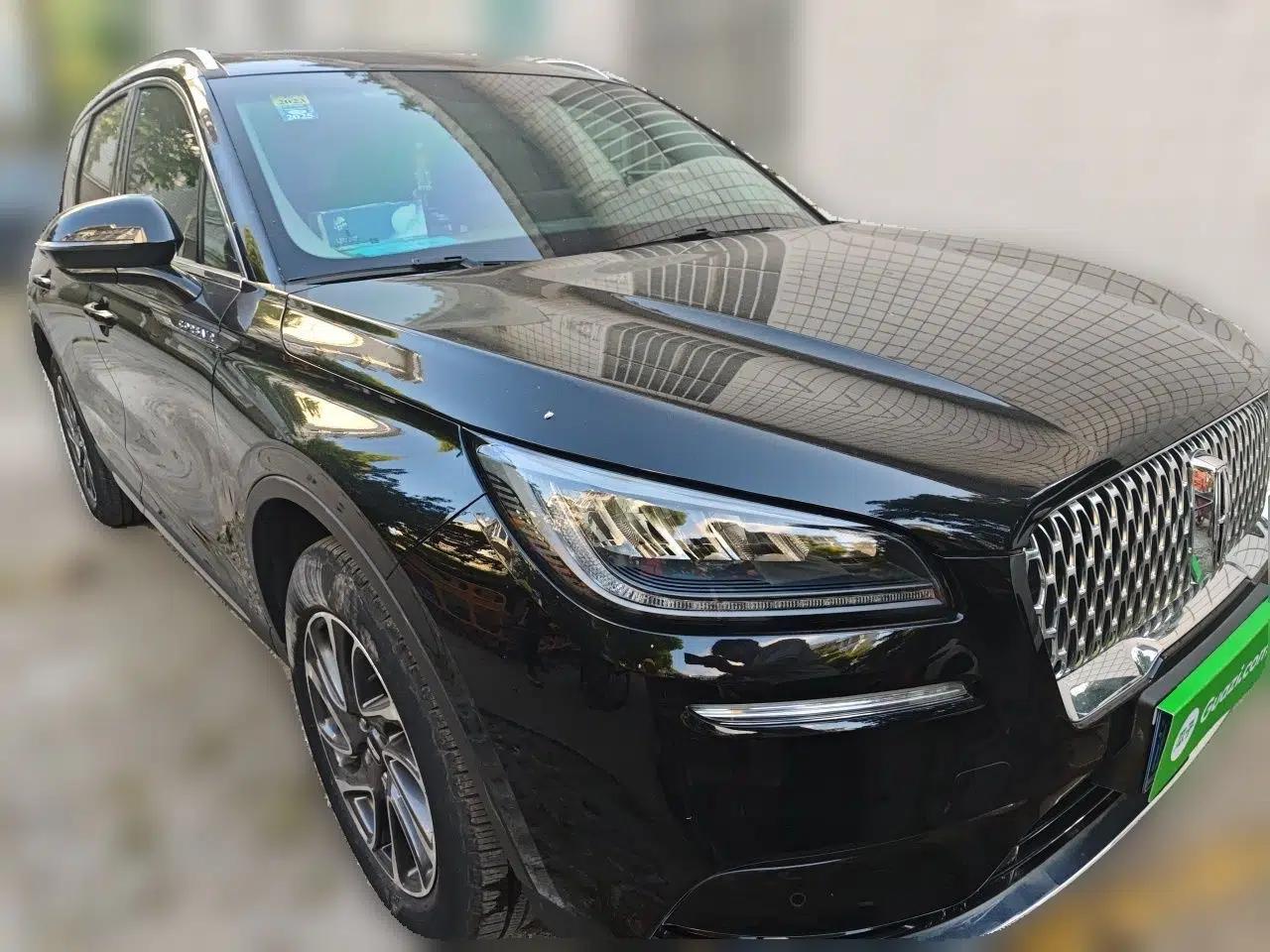 Lincoln Corsair 2021 2.0T Two-Wheel Drive Deluxe Edition — миниатюра 3