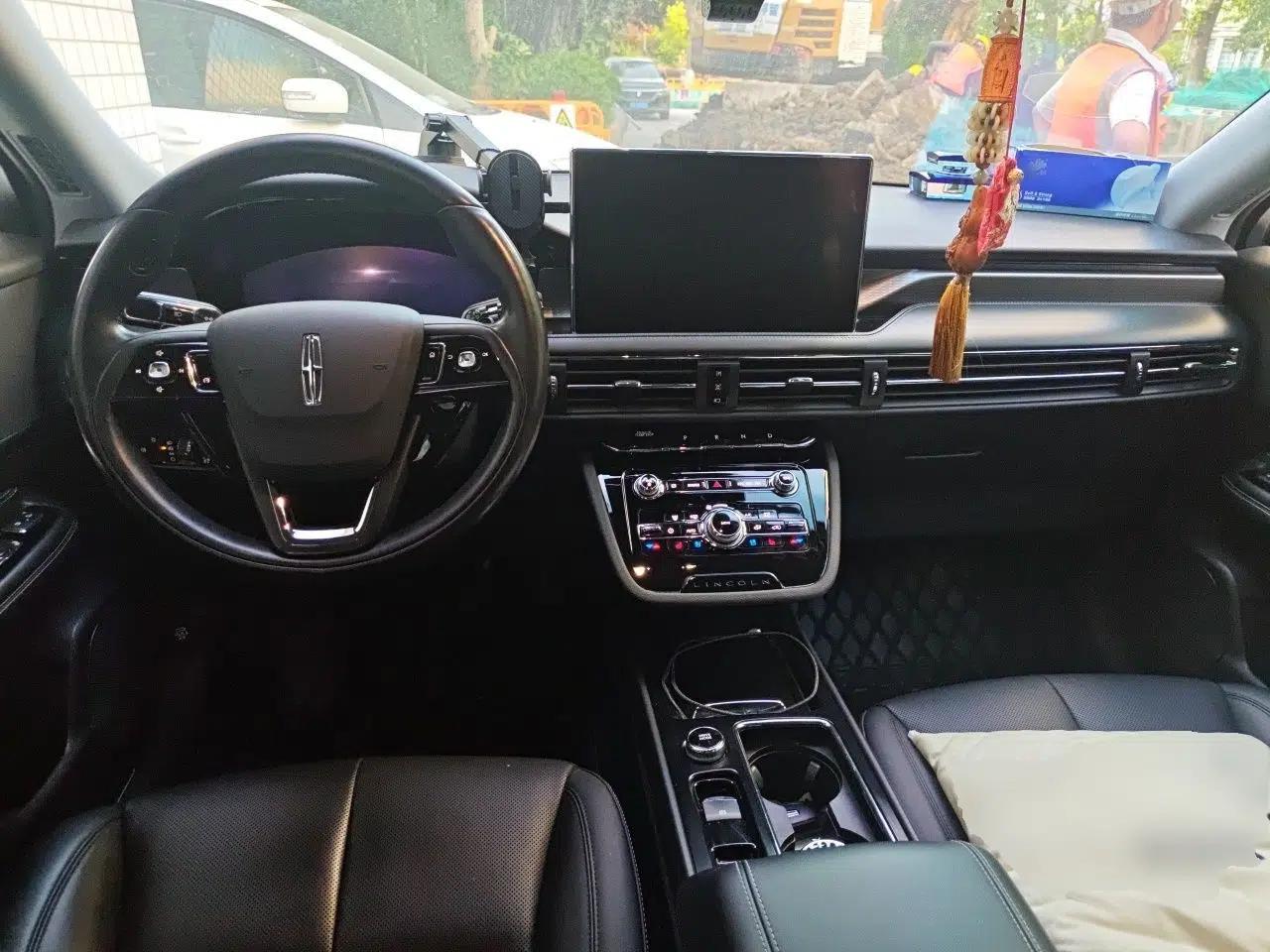Lincoln Corsair 2021 2.0T Two-Wheel Drive Deluxe Edition — миниатюра 10