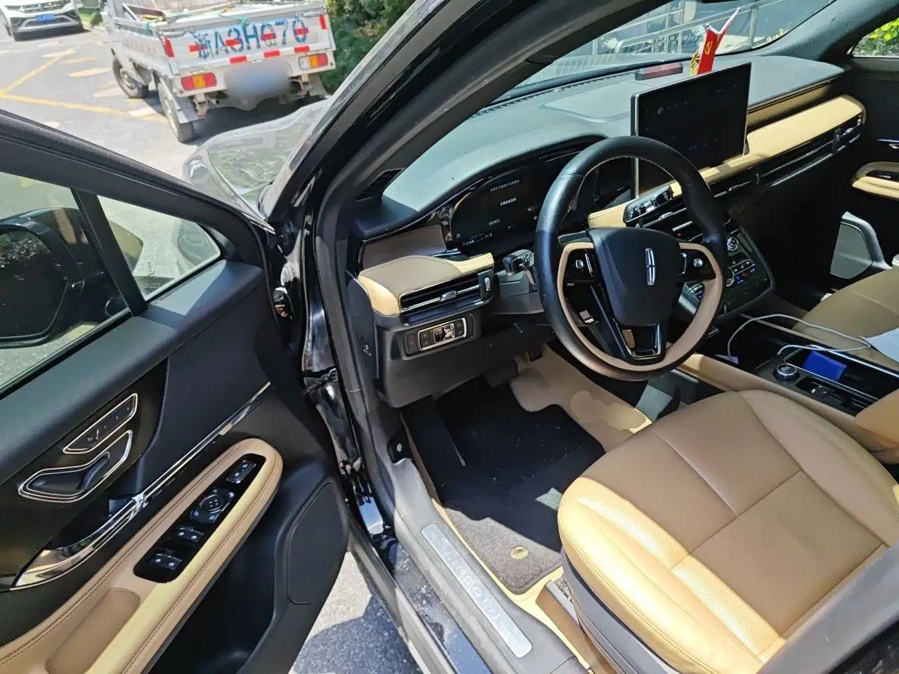 Lincoln Corsair 2022 2.0T Two-Wheel Drive Luxury Edition — миниатюра 17