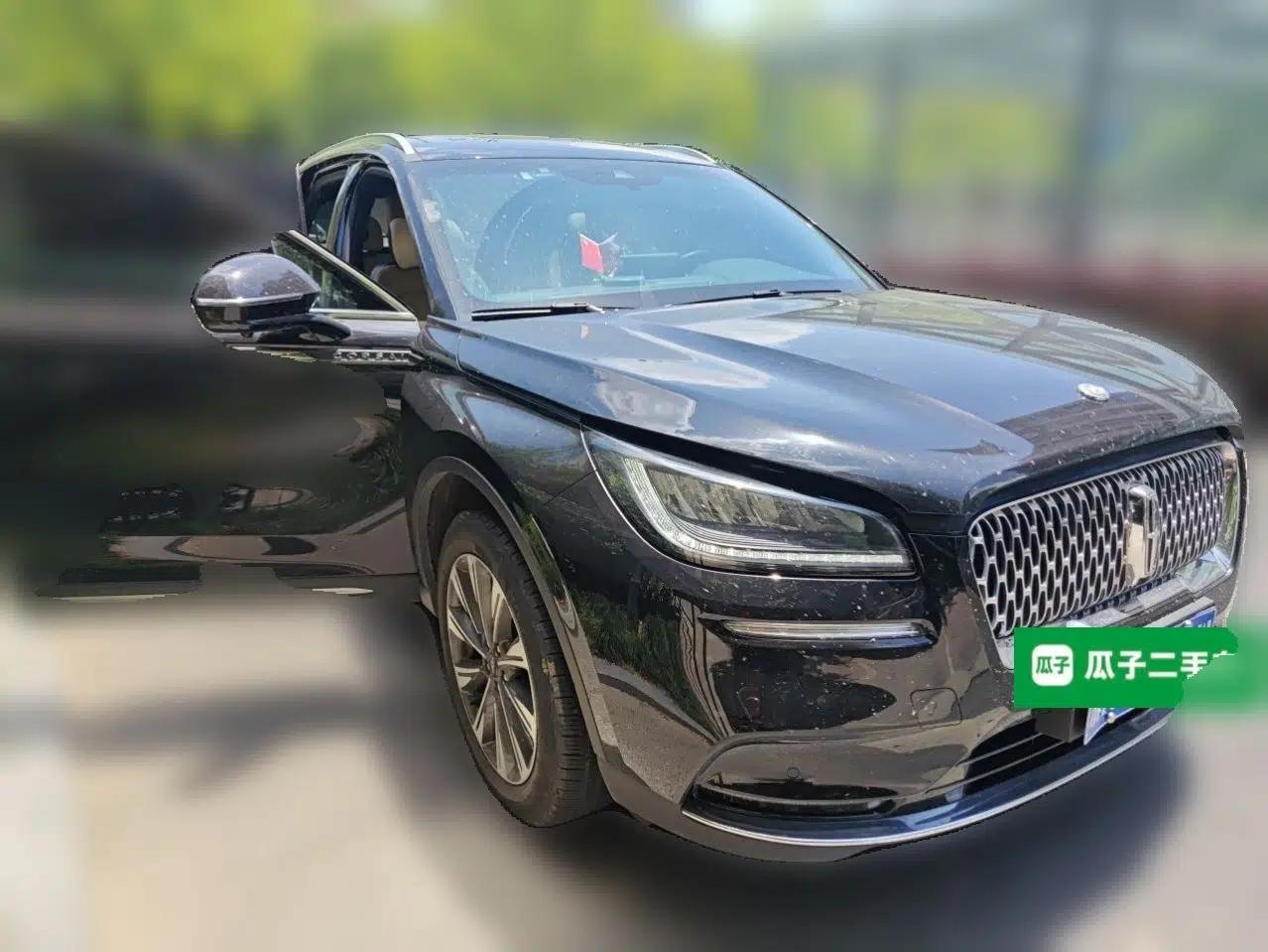 Lincoln Corsair 2022 2.0T Two-Wheel Drive Luxury Edition — миниатюра 3