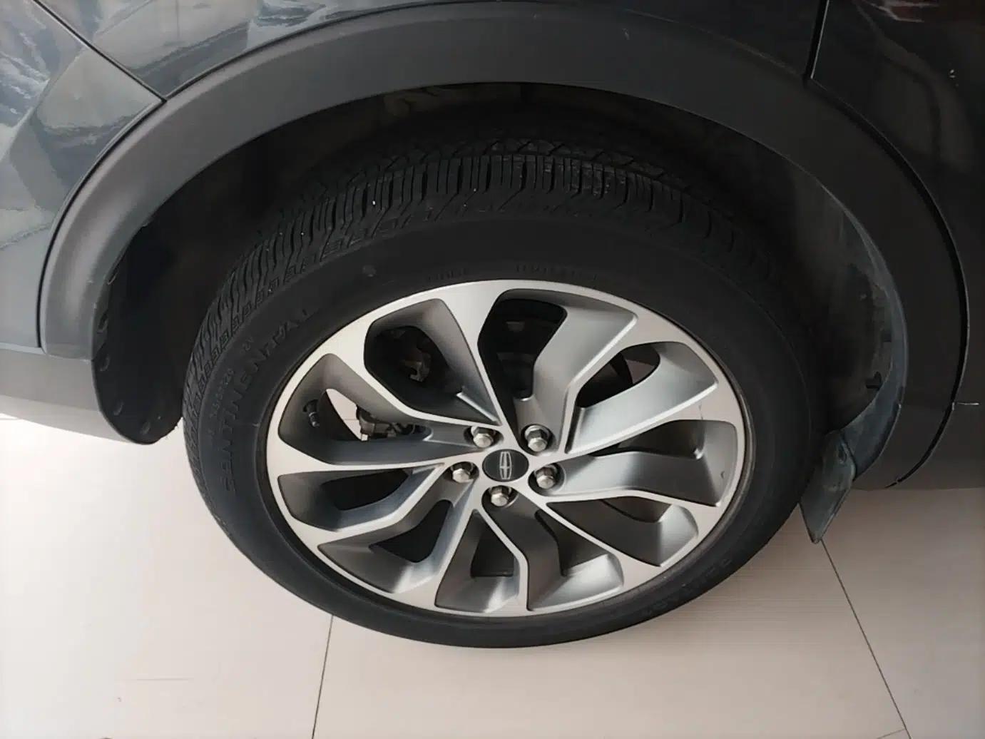 Lincoln Nautilus 2021 2.0T Four-Wheel Drive Luxury Edition — миниатюра 10