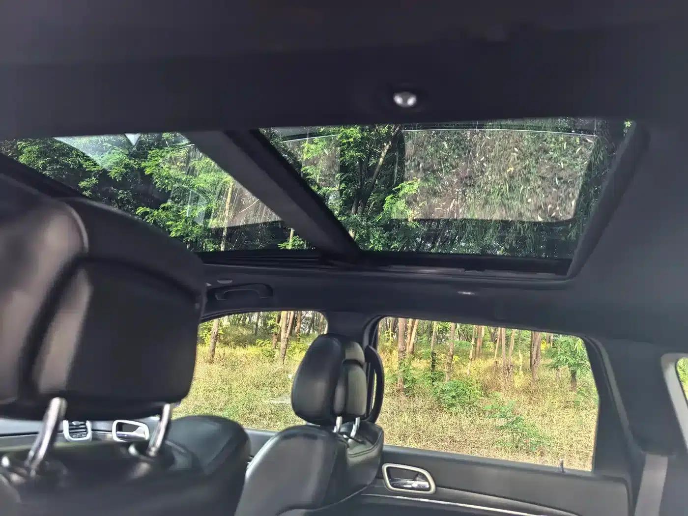 2021 Jeep Grand Cherokee 3.0L 80th Anniversary Edition (Imported) — миниатюра 11