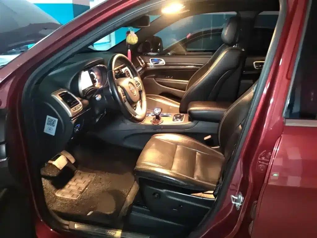 2014 Jeep Grand Cherokee Imported Model 3.6L Elite Navigation Edition — миниатюра 14