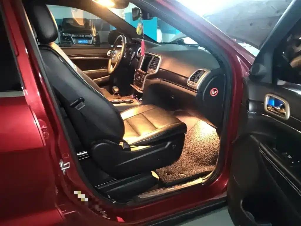 2014 Jeep Grand Cherokee Imported Model 3.6L Elite Navigation Edition — миниатюра 20