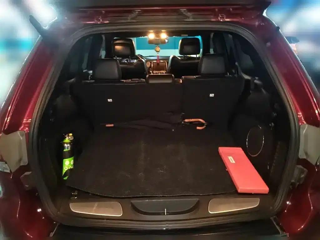 2014 Jeep Grand Cherokee Imported Model 3.6L Elite Navigation Edition — миниатюра 10