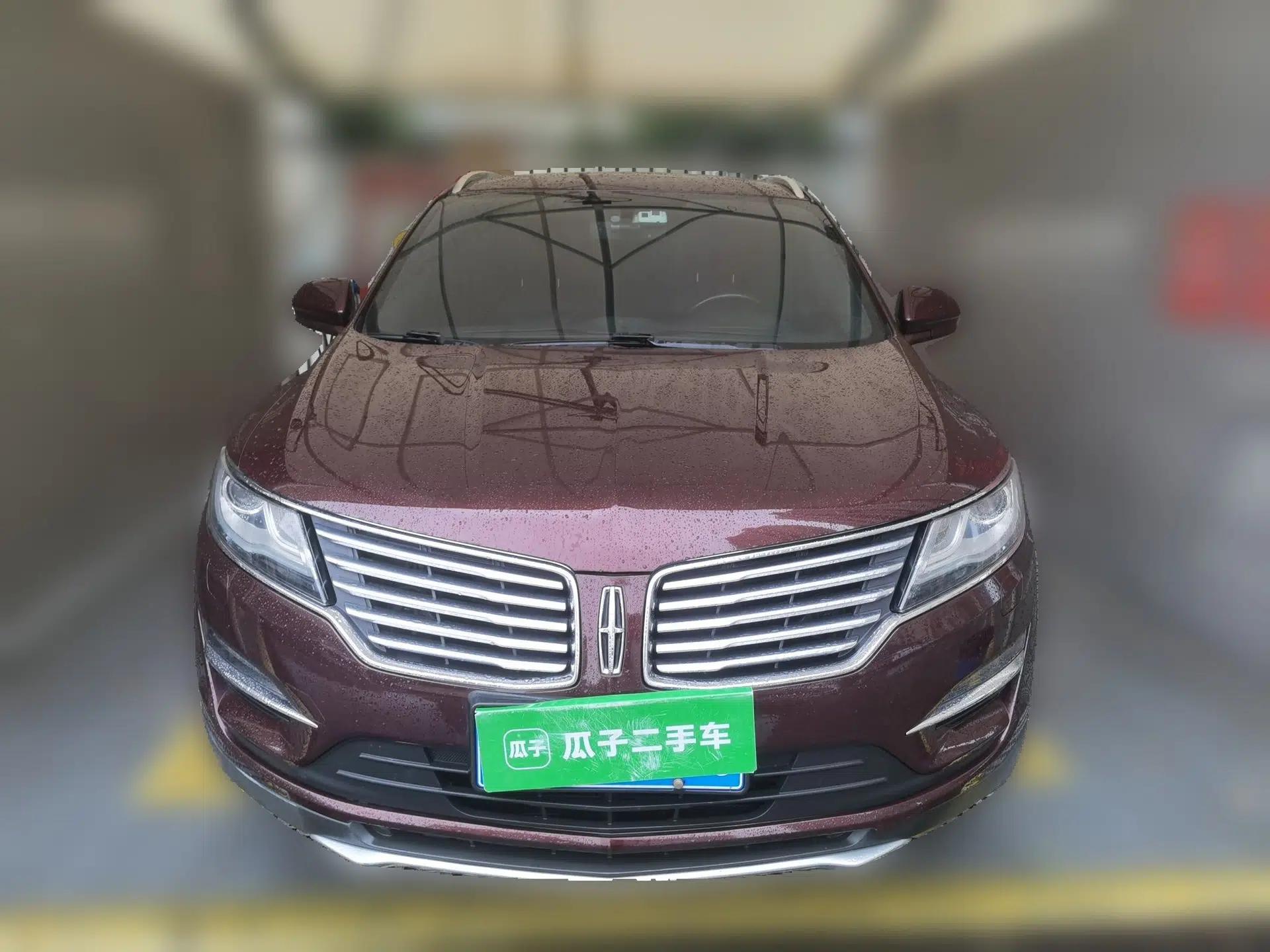 Lincoln MKC 2017 2.0T Two-Wheel Drive Deluxe Edition — миниатюра 2