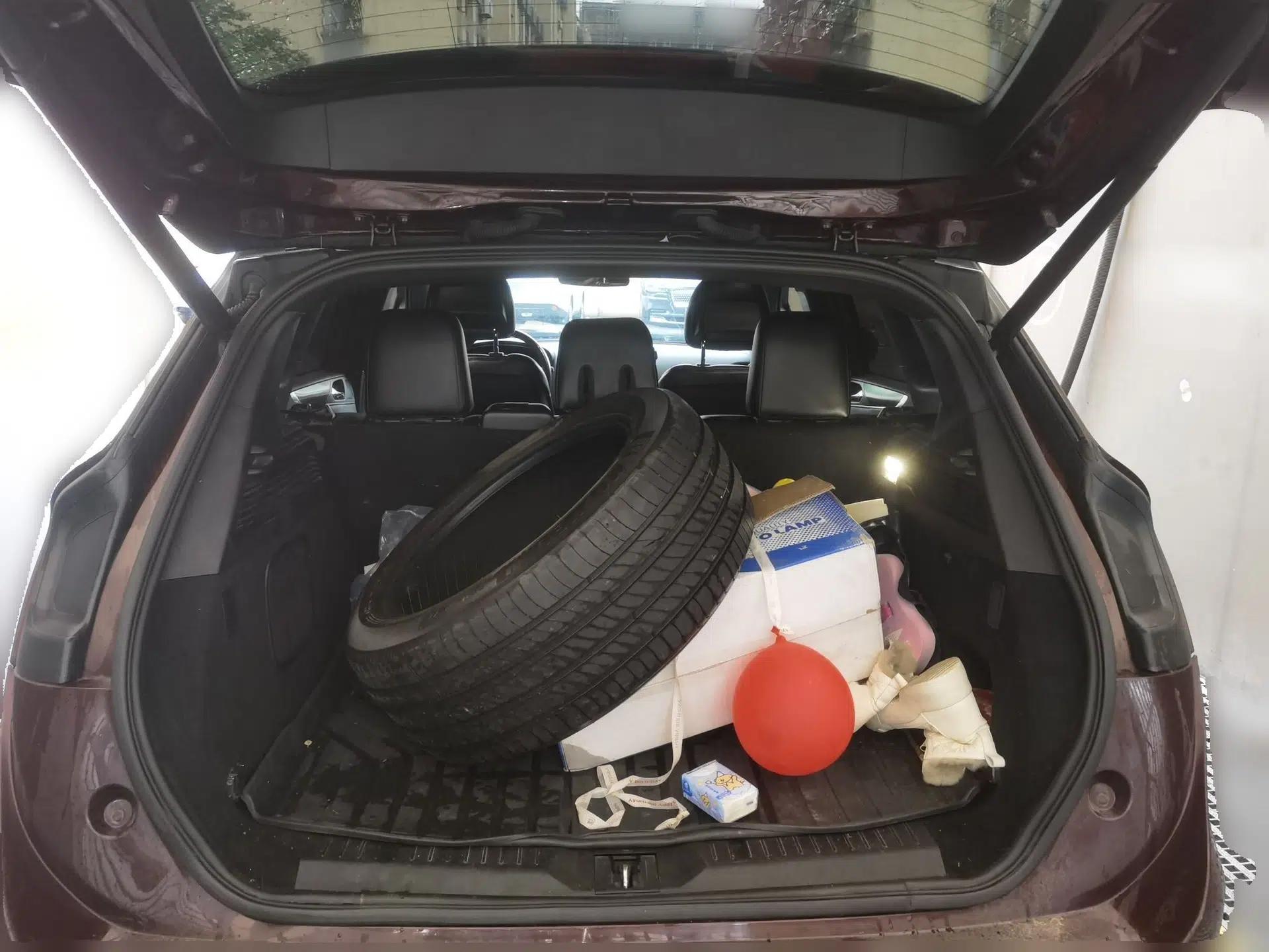 Lincoln MKC 2017 2.0T Two-Wheel Drive Deluxe Edition — миниатюра 20