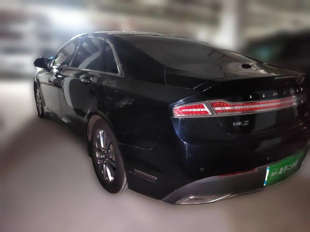 Lincoln MKZ 2018 2.0T Premium Edition — миниатюра 4