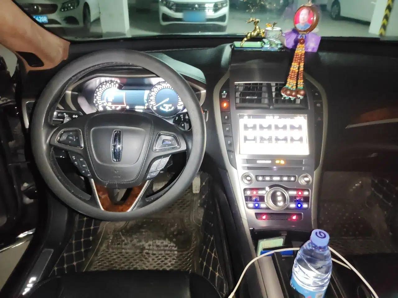 Lincoln MKZ 2018 2.0T Premium Edition — миниатюра 10
