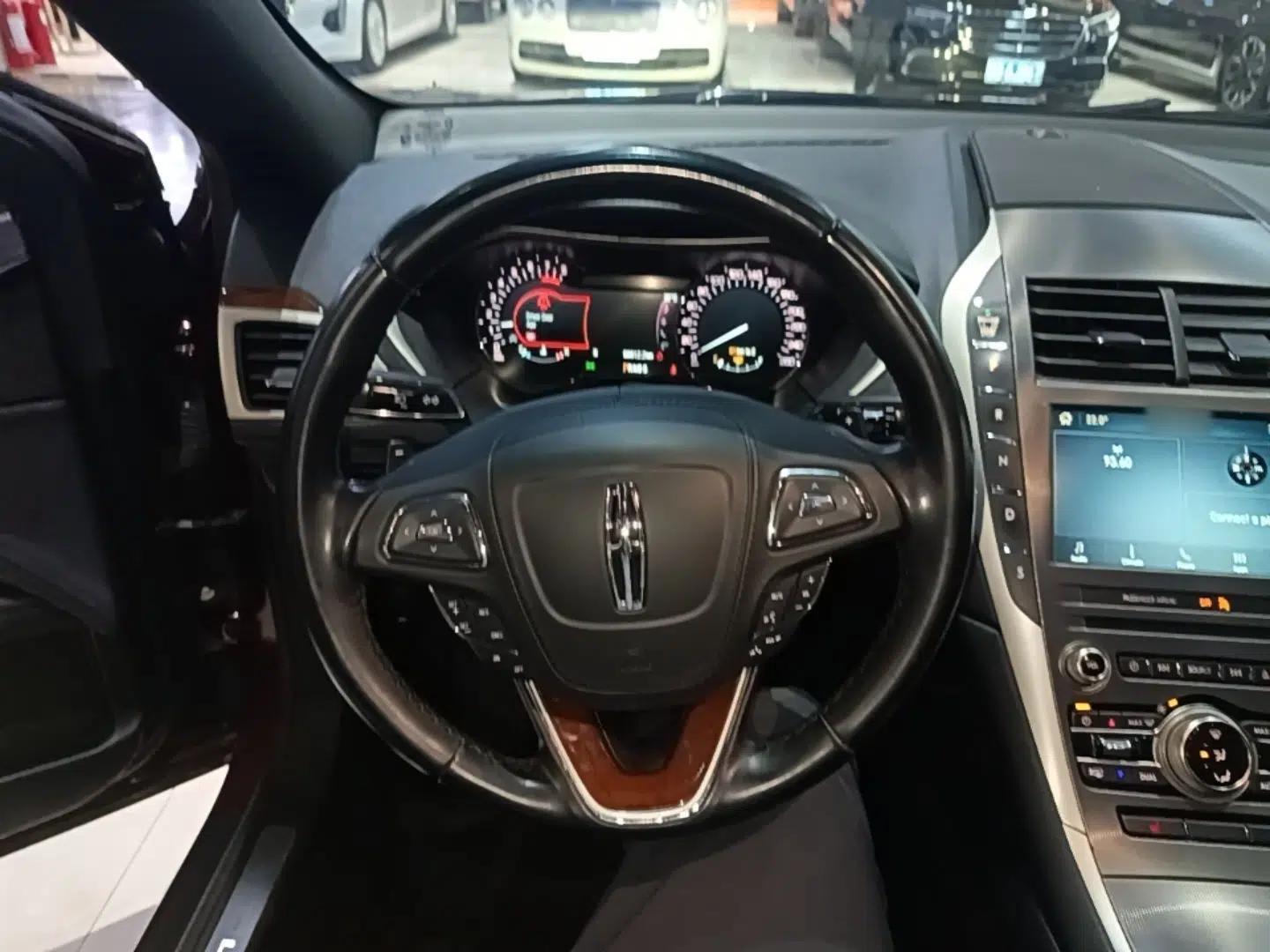 Lincoln MKZ 2018 2.0T Premium Edition — миниатюра 14