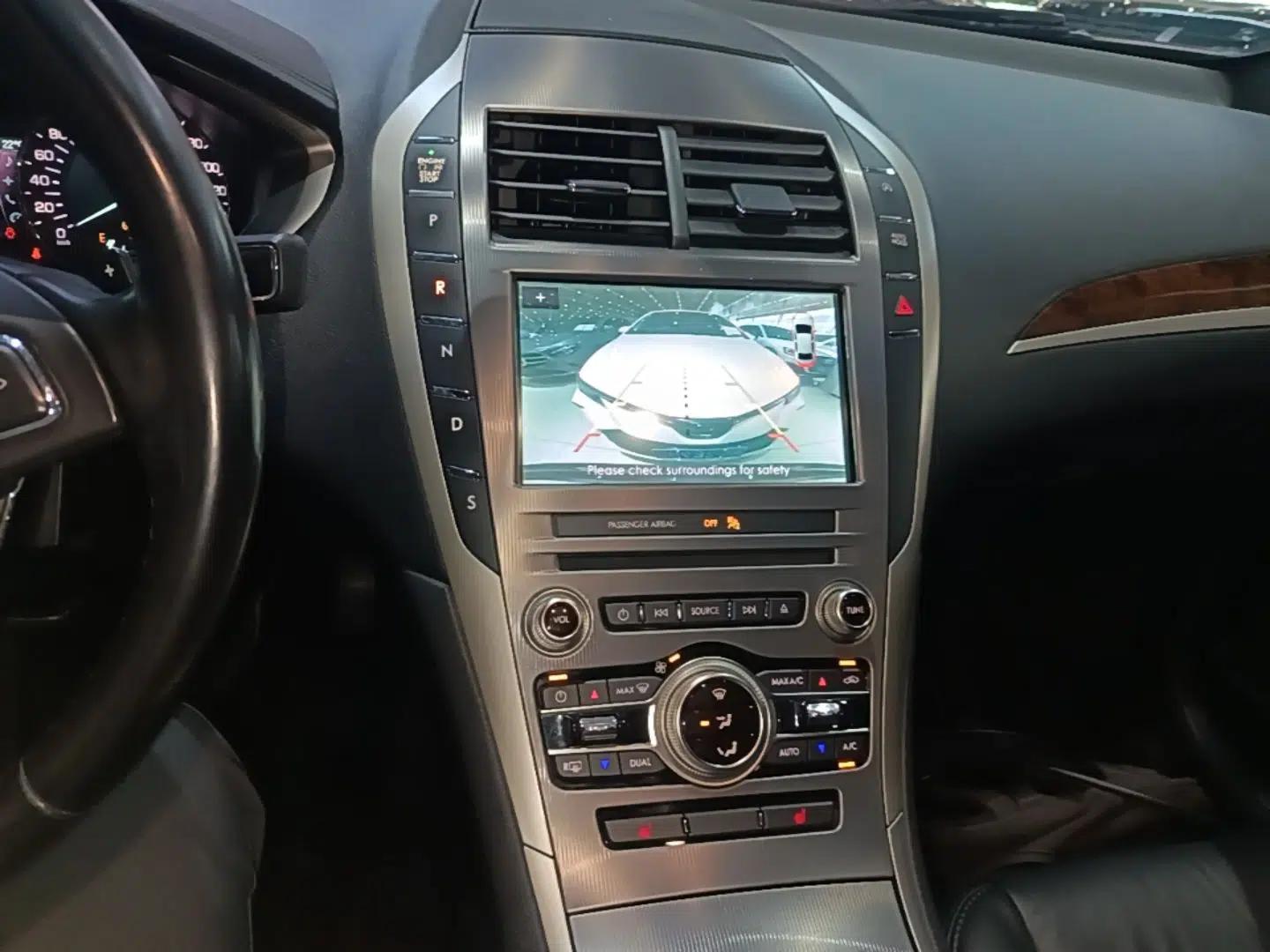 Lincoln MKZ 2018 2.0T Premium Edition — миниатюра 16