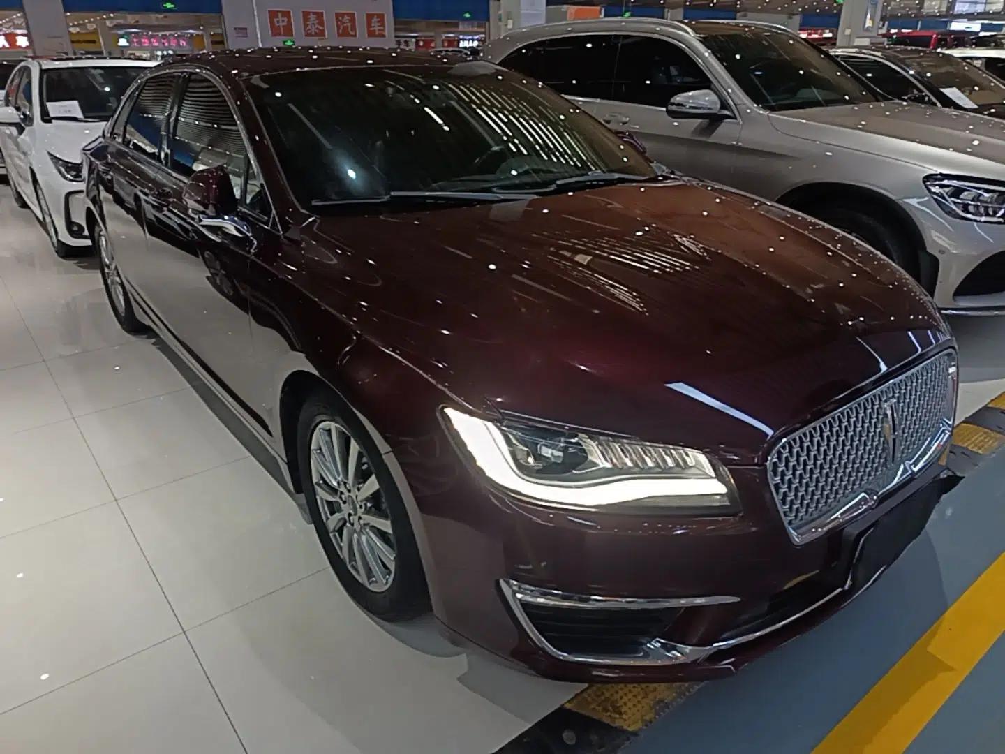 Lincoln MKZ 2018 2.0T Premium Edition — миниатюра 3