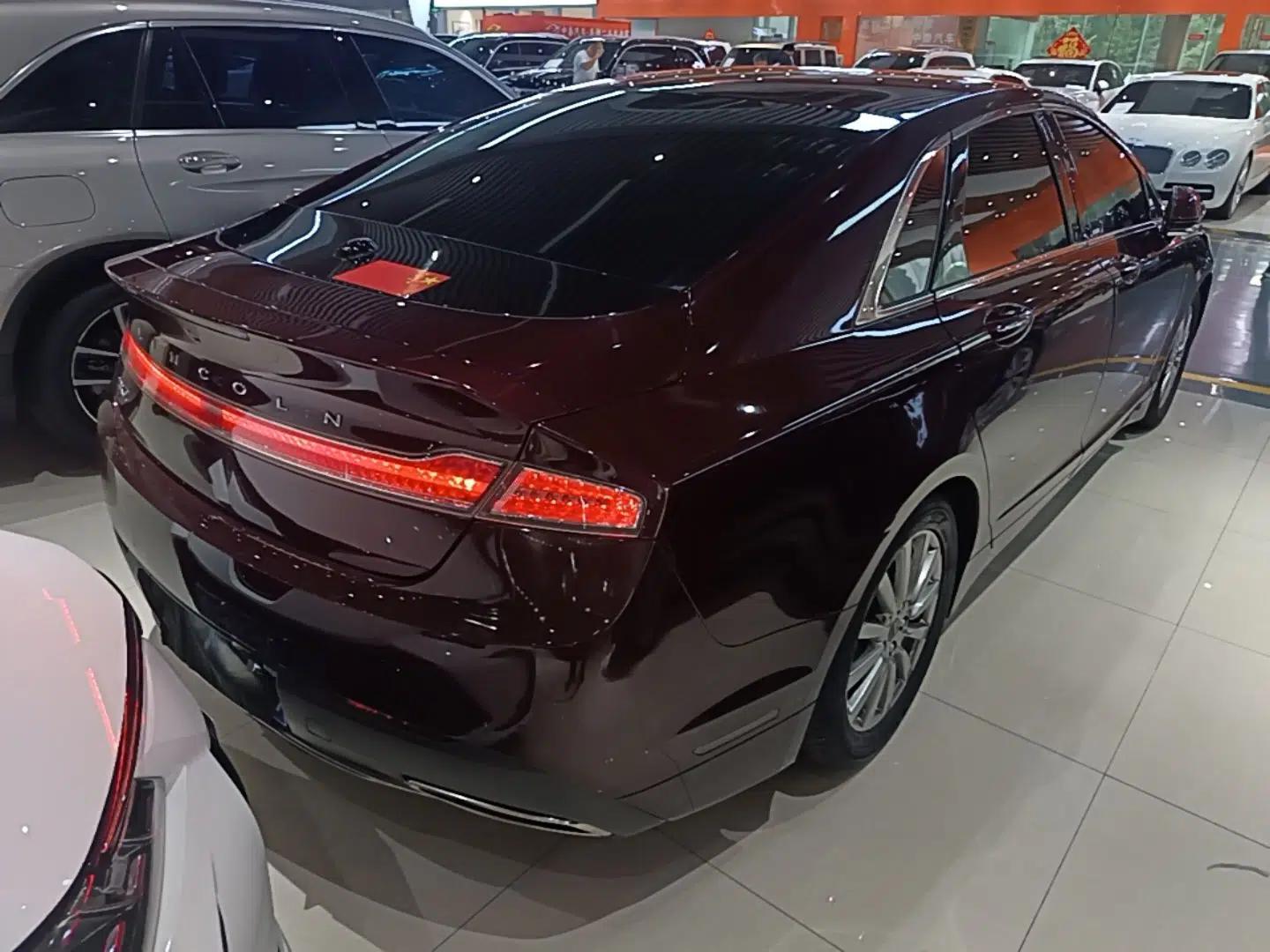 Lincoln MKZ 2018 2.0T Premium Edition — миниатюра 6