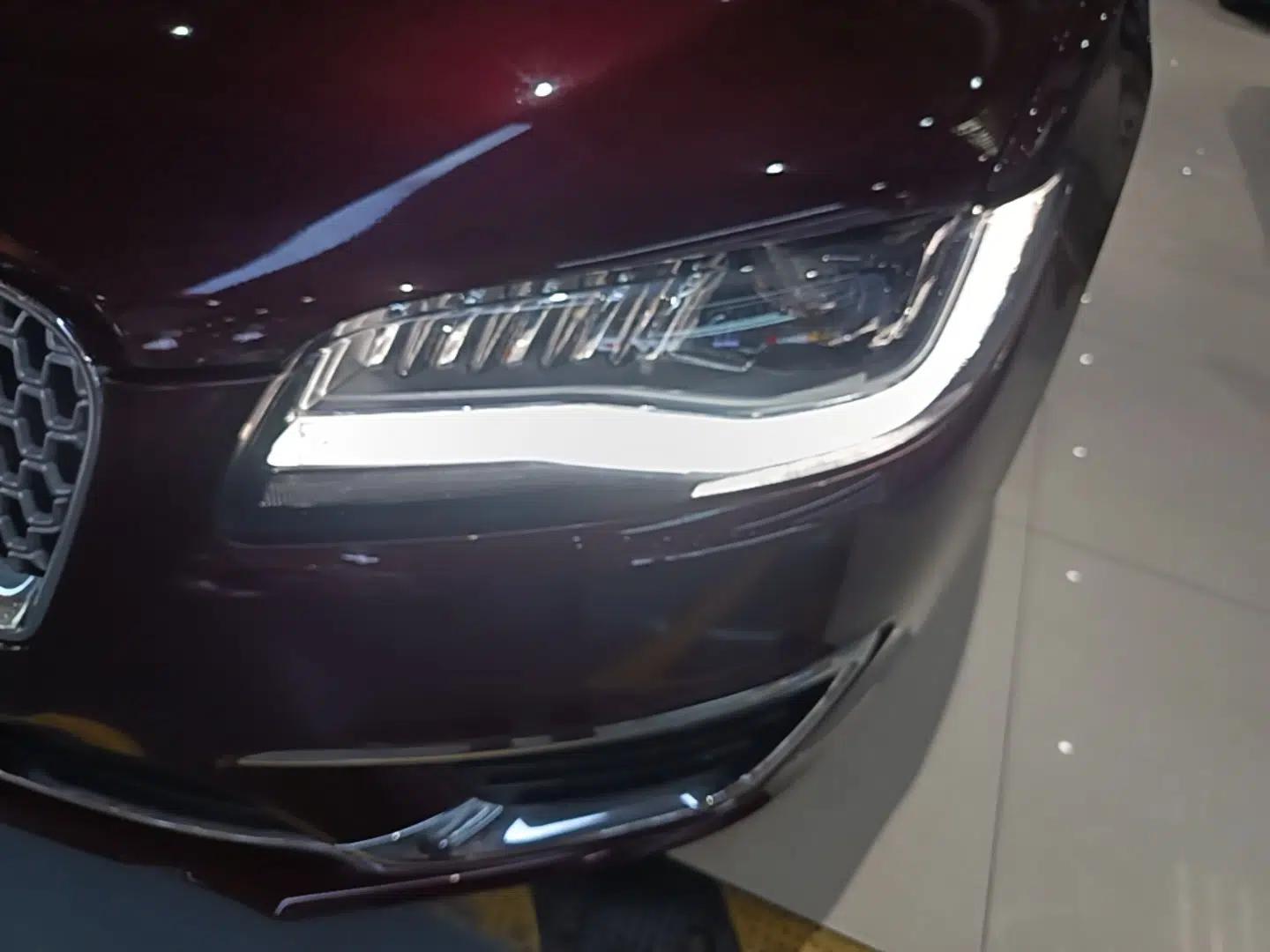 Lincoln MKZ 2018 2.0T Premium Edition — миниатюра 9