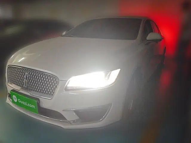 Lincoln MKZ 2018 2.0T Premium Edition