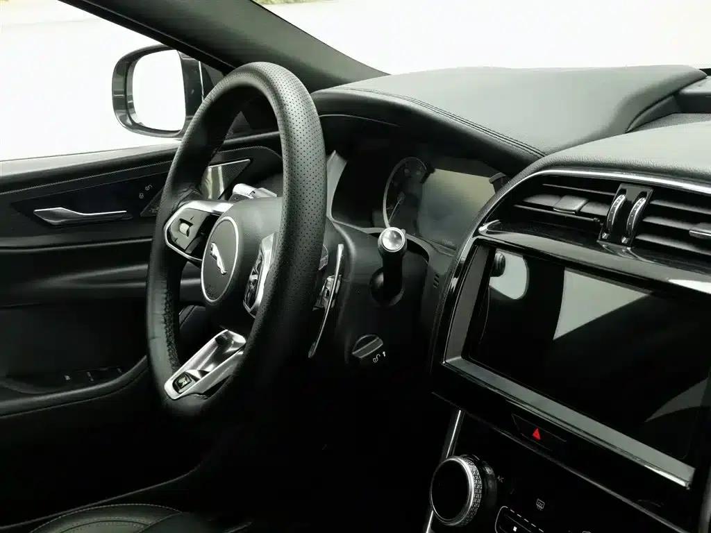 Jaguar XEL 2020 2.0T 200PS R-DYNAMIC Youth Sport Edition — миниатюра 22