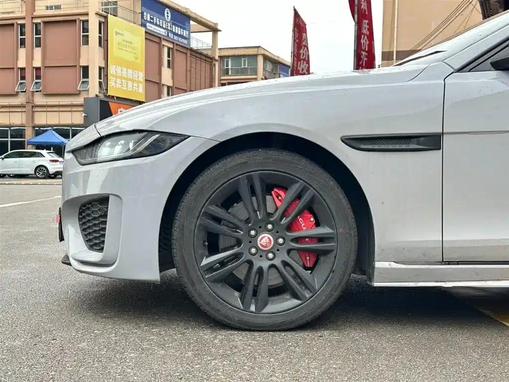 Jaguar XEL 2021 2.0T 250PS Obsidian Black Sport Edition — миниатюра 4
