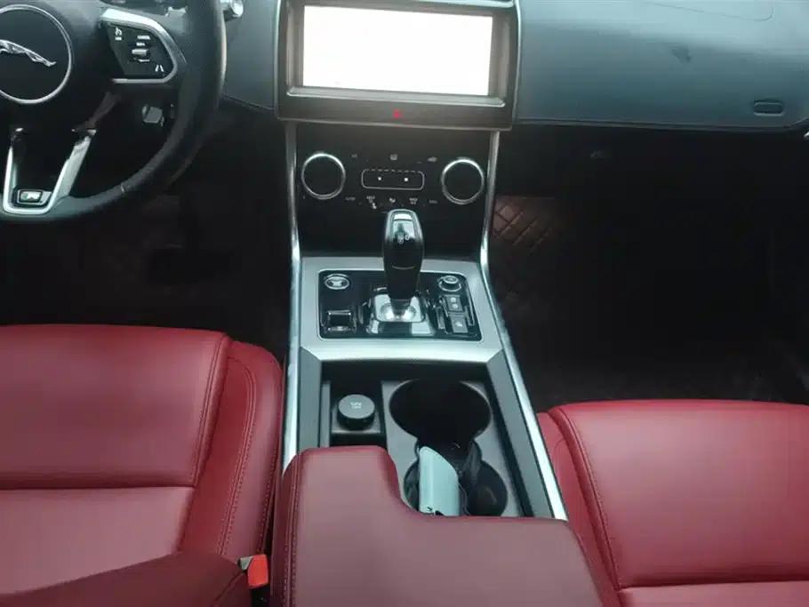 Jaguar XEL 2020 2.0T 200PS R-DYNAMIC S Progressive Sport Edition — миниатюра 16