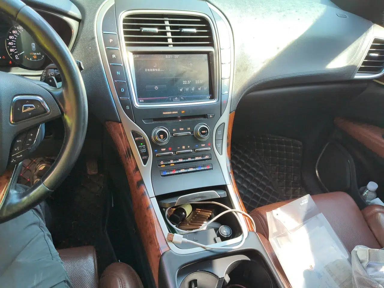 Lincoln MKX 2015 2.7T Four-Wheel Drive Prestige Edition — миниатюра 14