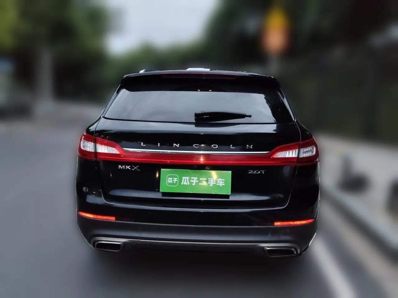 Lincoln MKX 2017 2.0T Two-Wheel Drive Deluxe Edition — миниатюра 5