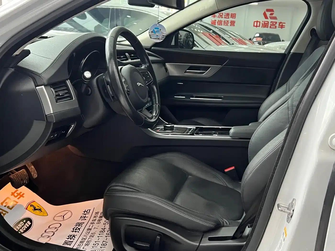 2017 Jaguar XFL 2.0T 240PS Luxury Edition — миниатюра 8